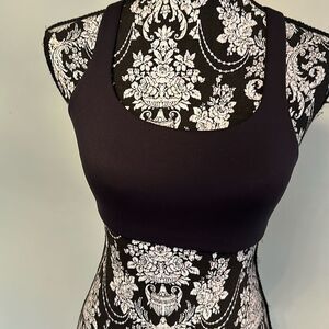 Lululemon size 6 bra